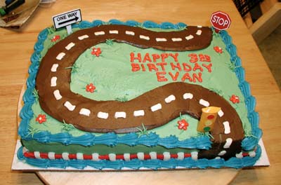 Cars Birthday Cakes on Car Themed Birthday Cake   Maggi Picayune